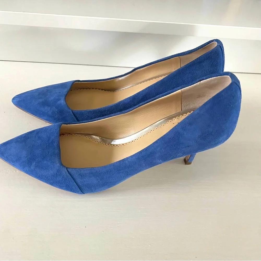 C. Wonder Blue Azure / Cerulean Blue Suede Leather Heels Size 7